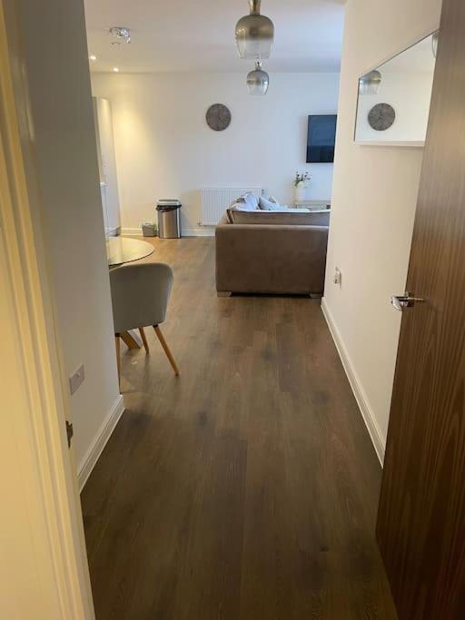 Spacious Apartment In The Heart Of Τσέλμσφορντ Εξωτερικό φωτογραφία